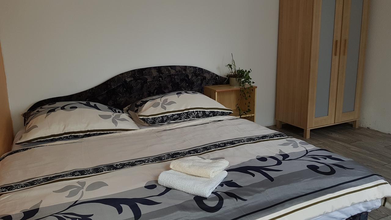 Apartman Marcela Libouchec Екстериор снимка